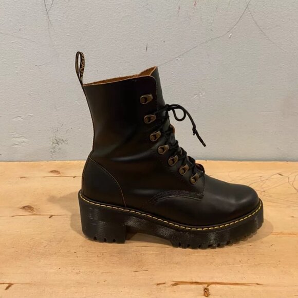 Dr. Martens Leona genuine leather platform boots - Picture 7 of 10